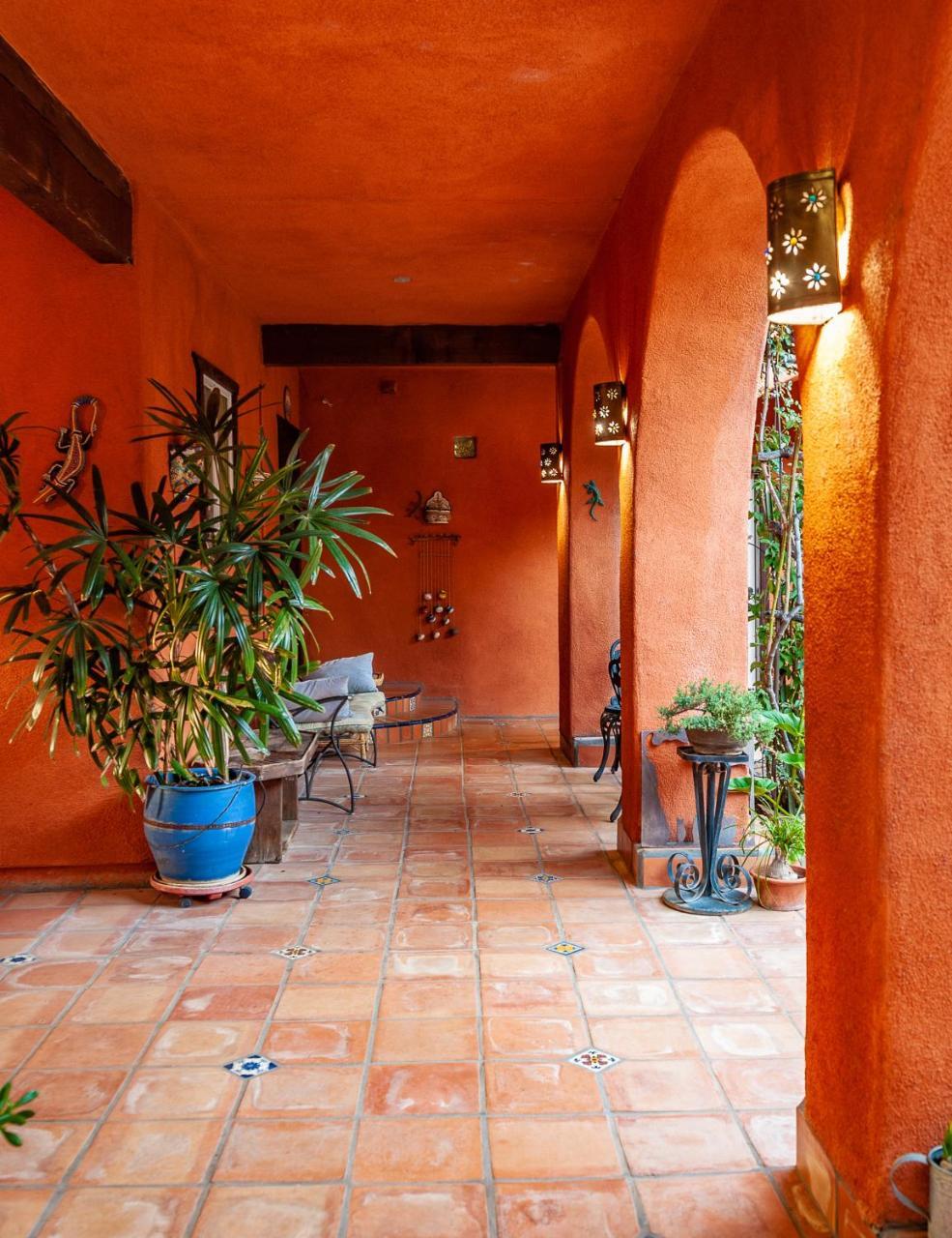 Posada Mariana Bed And Breakfast Catheys Valley エクステリア 写真