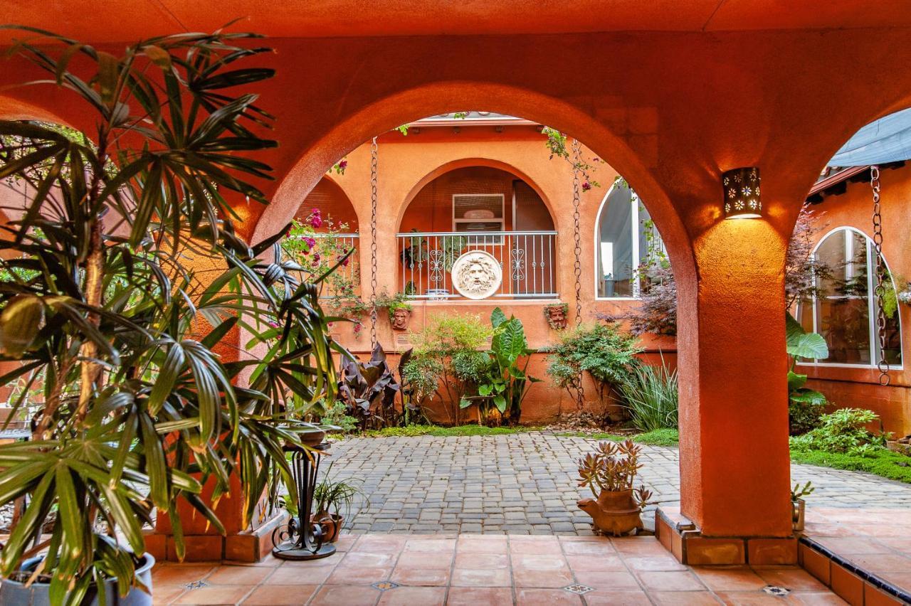 Posada Mariana Bed And Breakfast Catheys Valley エクステリア 写真