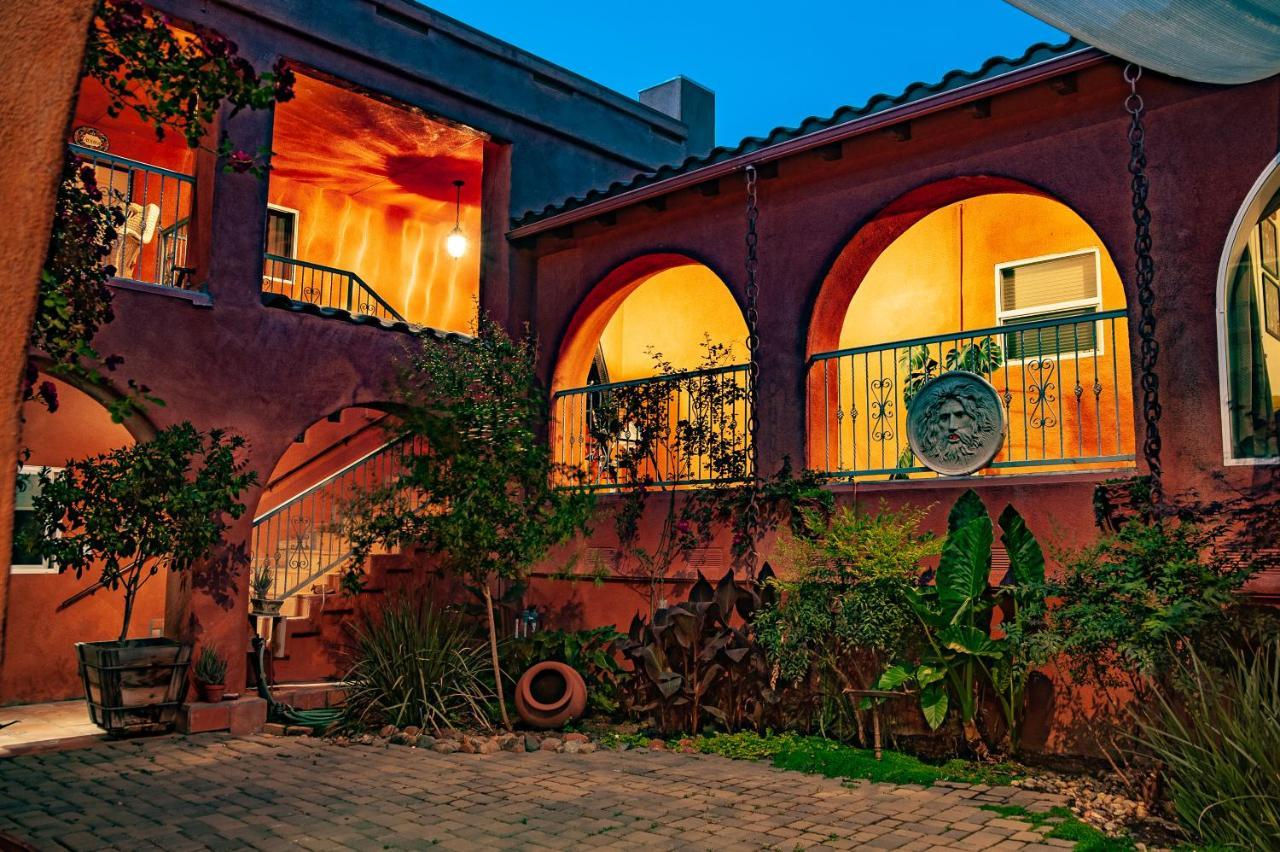 Posada Mariana Bed And Breakfast Catheys Valley エクステリア 写真