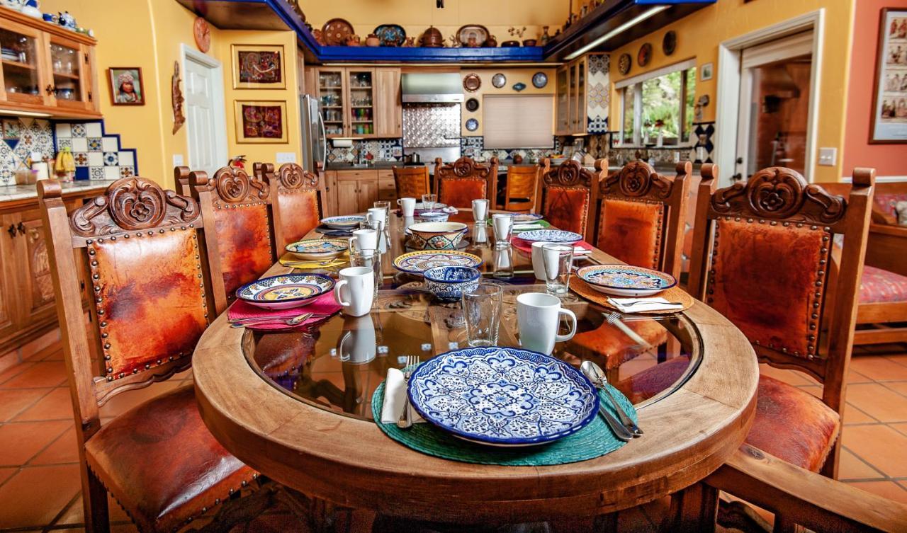 Posada Mariana Bed And Breakfast Catheys Valley エクステリア 写真